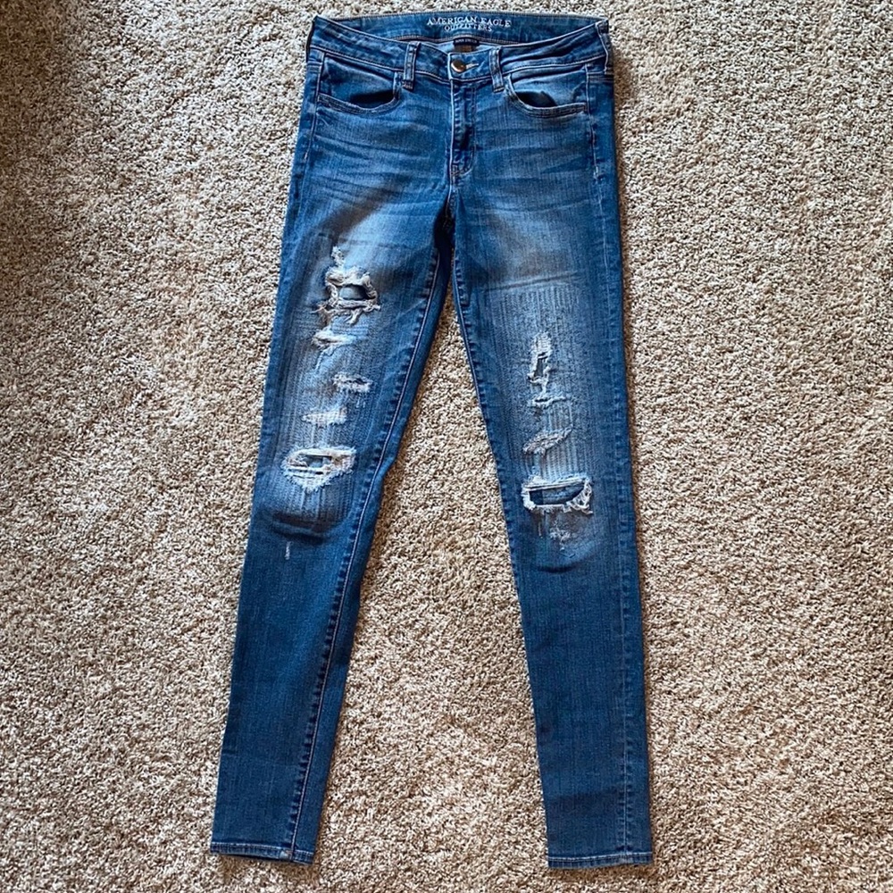 AE Distressed Skinny Jeans